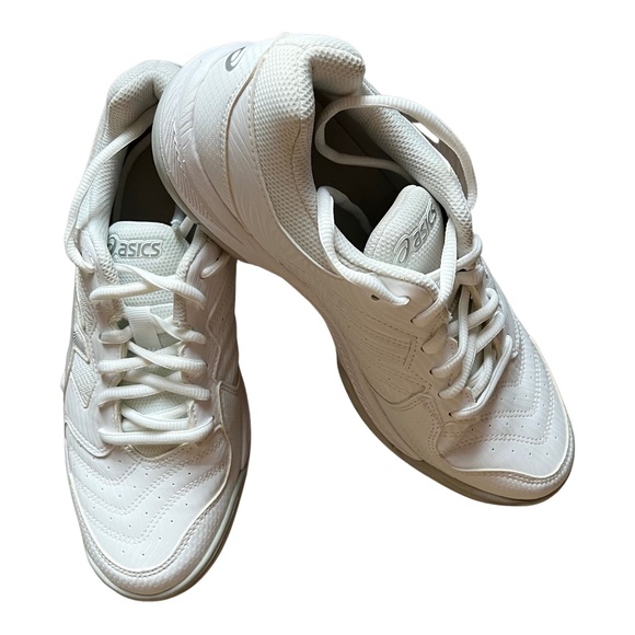 Asics Shoes - Asics Court Shoe for Tennis/Pickleball/Daily Wear in Size 8